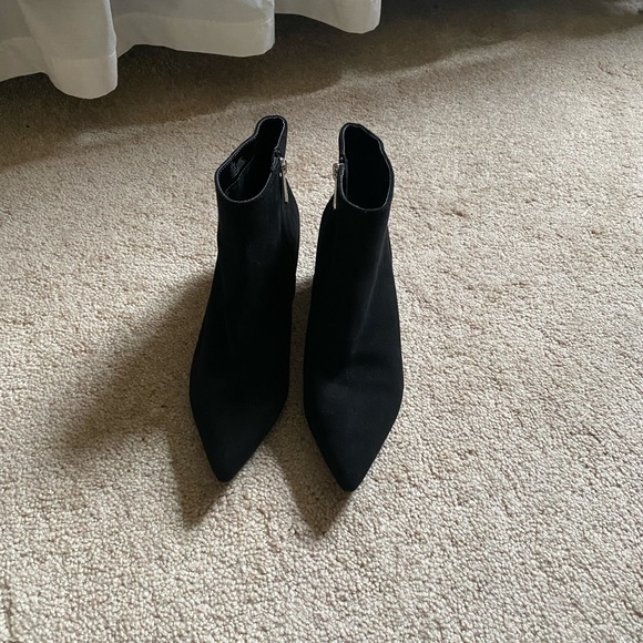 Black suede ankle boots - Picture 2 of 5